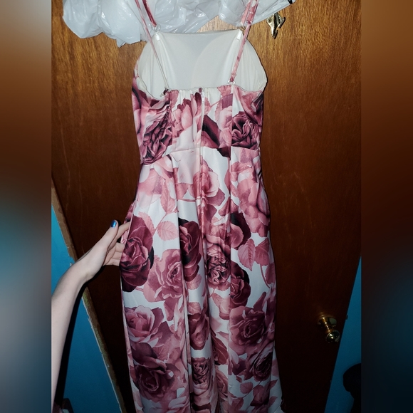 Graduation dress with pockets - Picture 8 of 13